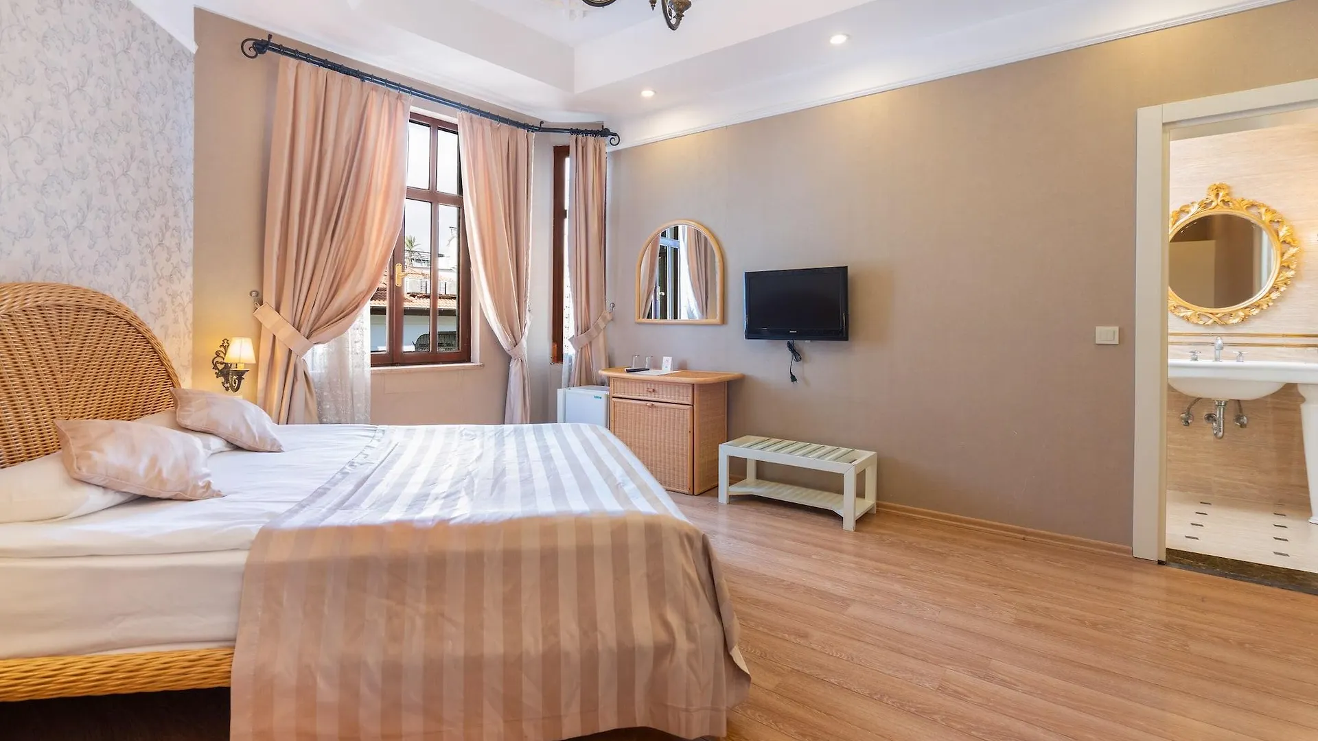 Aspen Hotel Kaleici Анталья